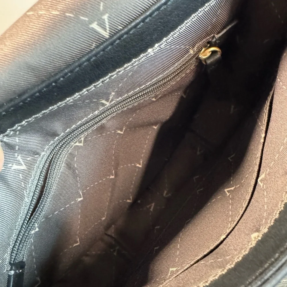 Vince Camuto Izzi Suede Tassel Bag Black IMMACULATE - Picture 8 of 11